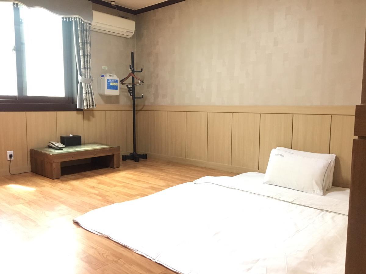 Gwangju Metropolitan City Nobless Hotel מראה חיצוני תמונה