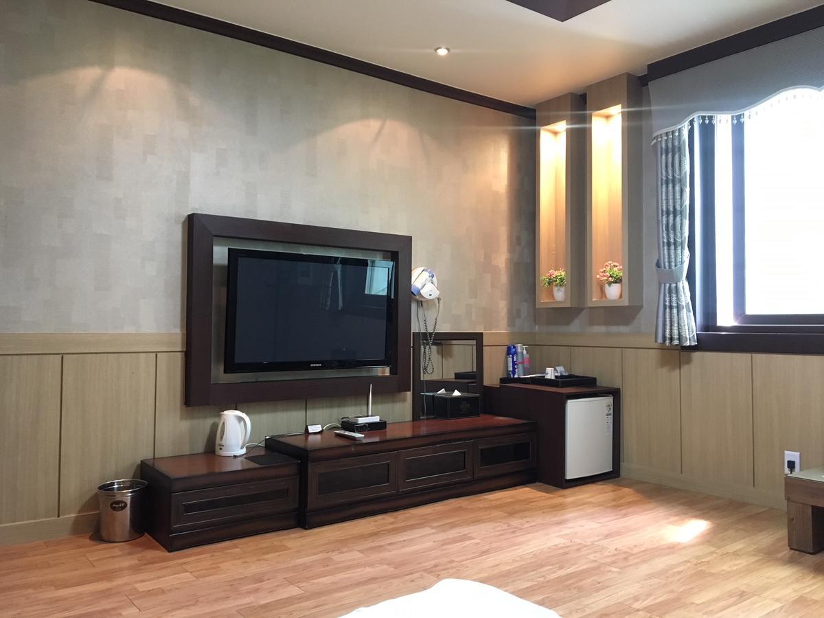 Gwangju Metropolitan City Nobless Hotel מראה חיצוני תמונה