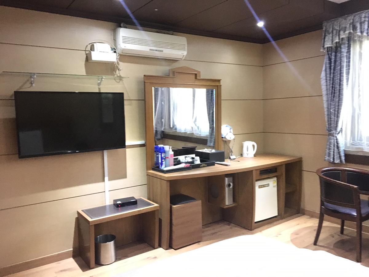 Gwangju Metropolitan City Nobless Hotel מראה חיצוני תמונה